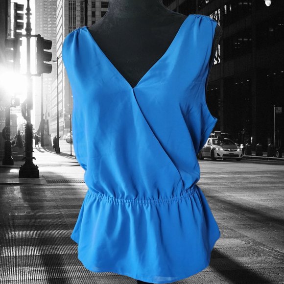 NWT BANANA REPUBLIC Double Wrap Blouse Size M NWT - Picture 3 of 7